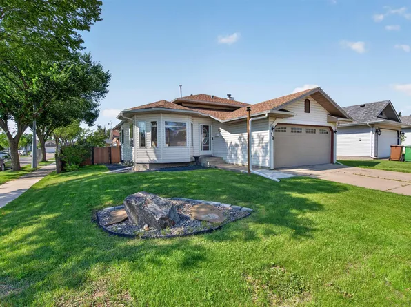 19 Desmarais Cres, Saint Albert, AB T8N 5X8