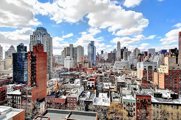 Sold by City Connections Realty | media 16