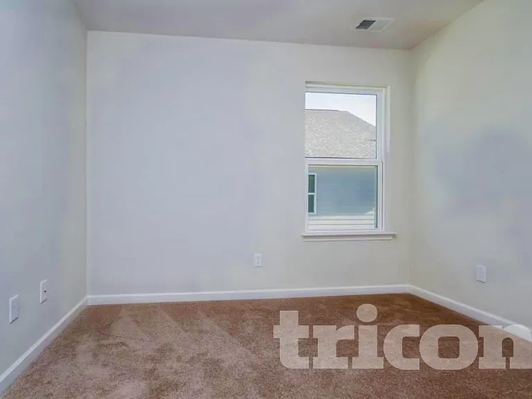 512 Hickory Leaf Ct — Photo 10