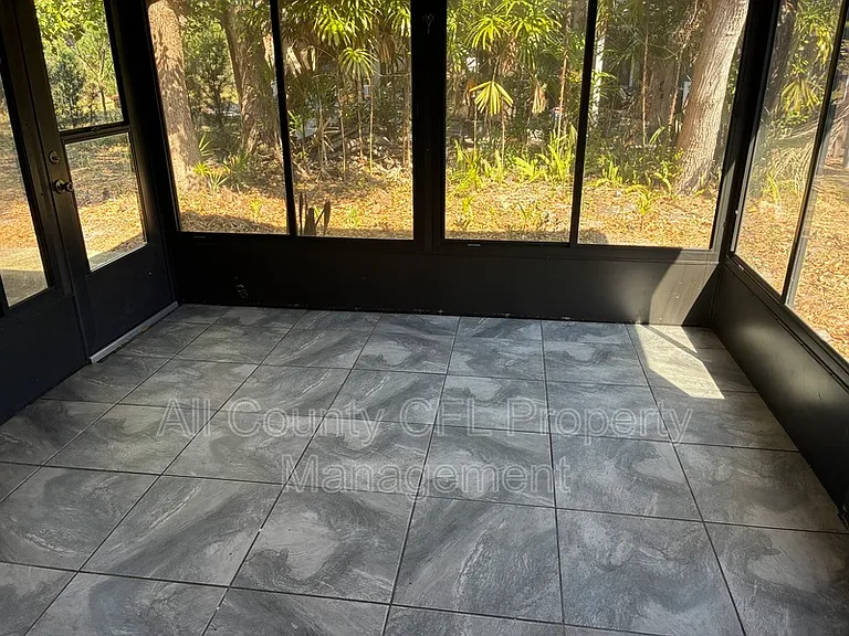 3050 Autumn Ct — Photo 15