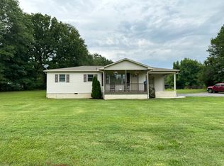 1025 Melvin Hill Rd, Campobello, SC 29322