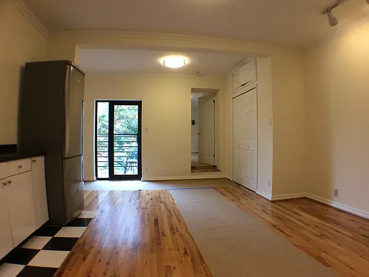 Rented by Francine Realty | media 14