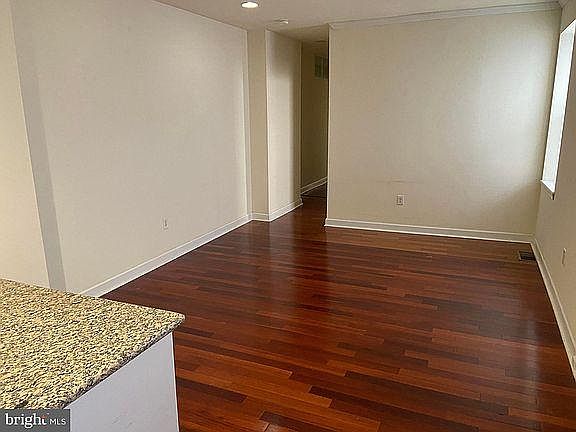 4th image of 1769 Frankford Ave APT 4