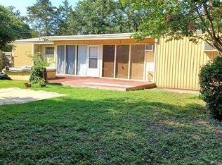 1815 Colony Dr, Irving, TX 75061