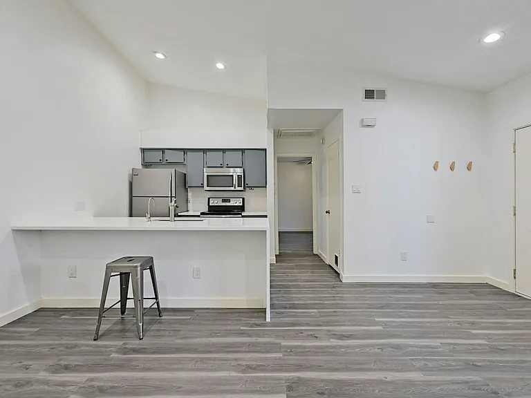 1705 Crossing Pl #130 — Photo 7