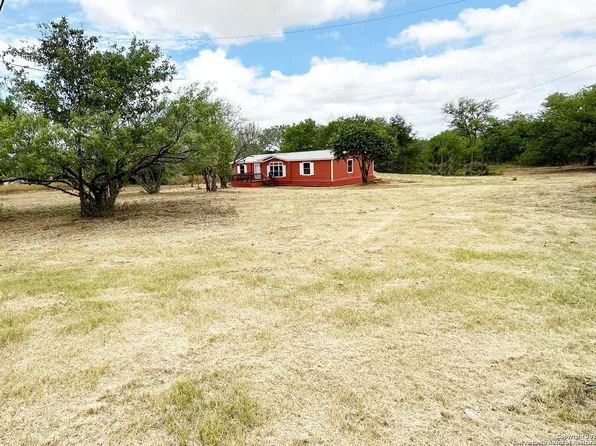 13950 US Hwy 87 E, Adkins, TX 78101