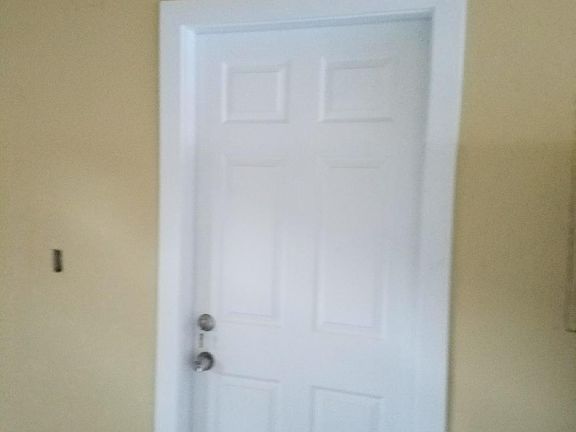 4th image of 1520 Orlando Way