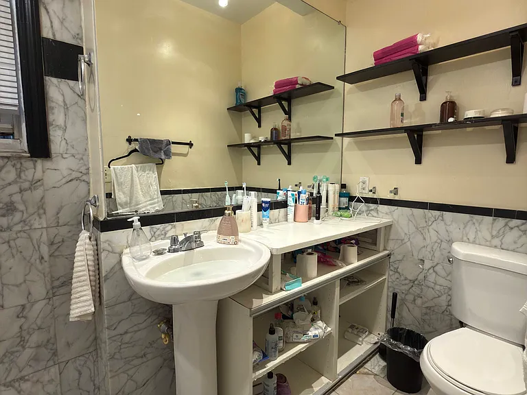 56 Park Vale Ave #9A — Photo 7