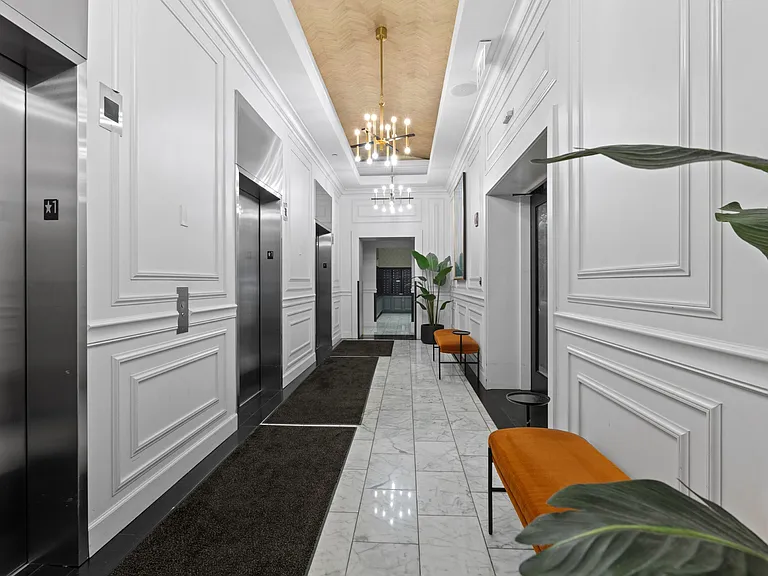 Flair Tower Apartments — Photo 45