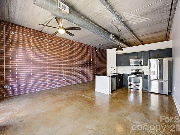 3rd image of 626 N Graham St Suite 205