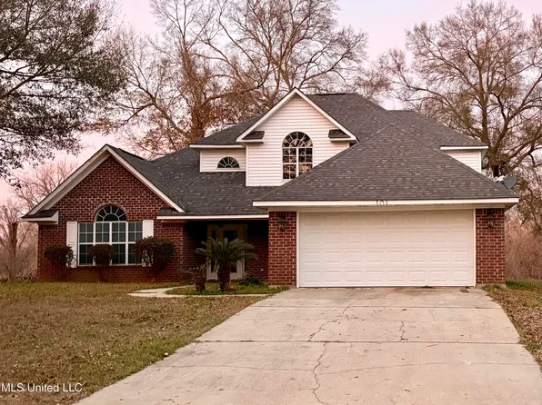 101 Thistledown Dr, Natchez, MS 39120