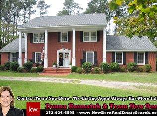 405 Melody Ln, Trent Woods, NC 28562