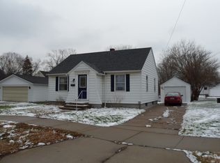 210 E 15th St, Holland, MI