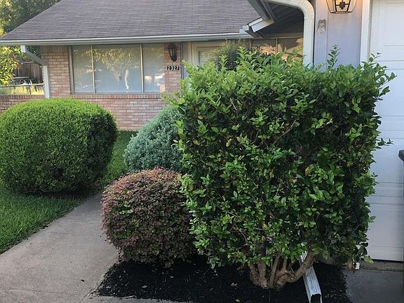 2nd image of 2327 Aldford Dr
