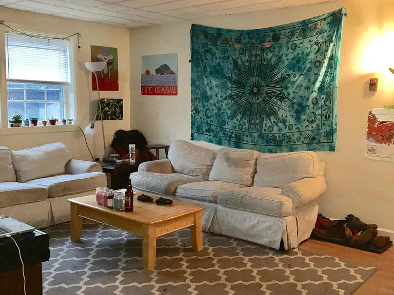 360 College St #3 — Photo 1