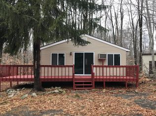 2814 Fairhaven Dr, Tobyhanna, PA