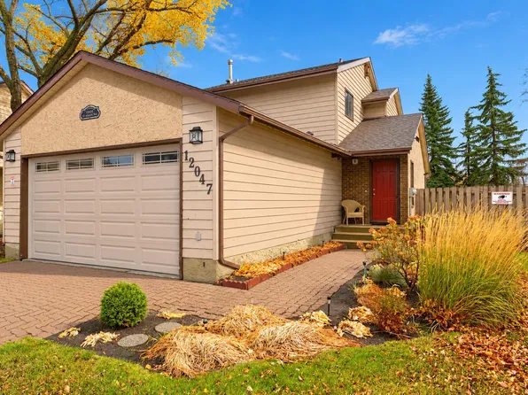 12047 25th Ave NW, Edmonton, AB T6J 4G6