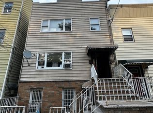 86 Hancock Ave FLOOR 2, Jersey City, NJ 07307