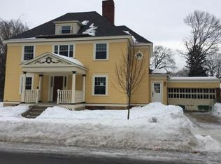 12 Elmwood St, Worcester, MA 01602