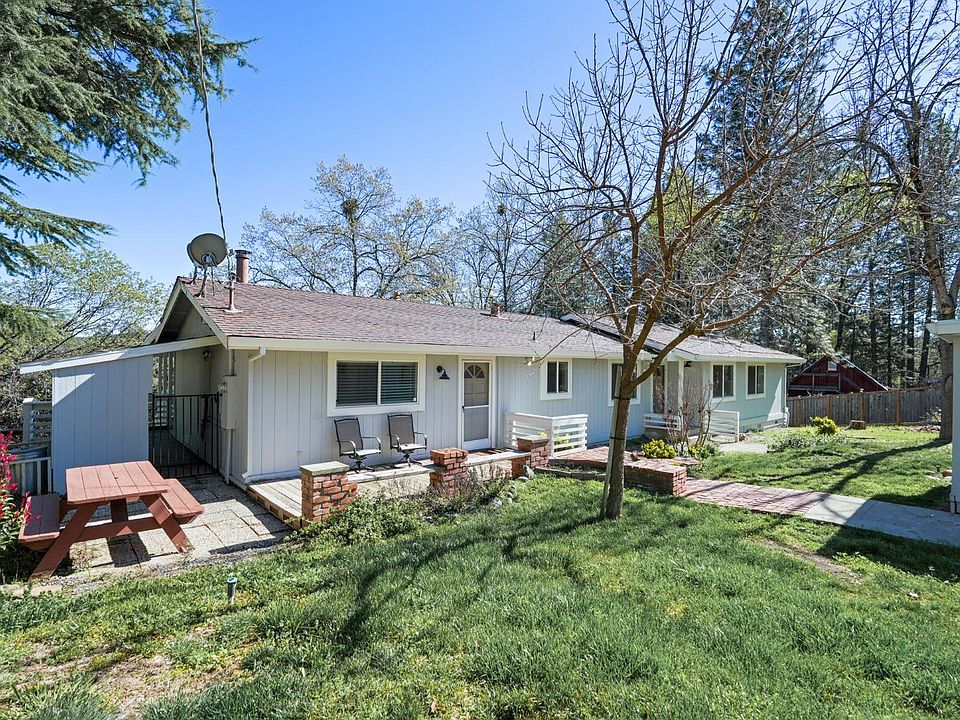 1st image of 24980 N Canyon Way