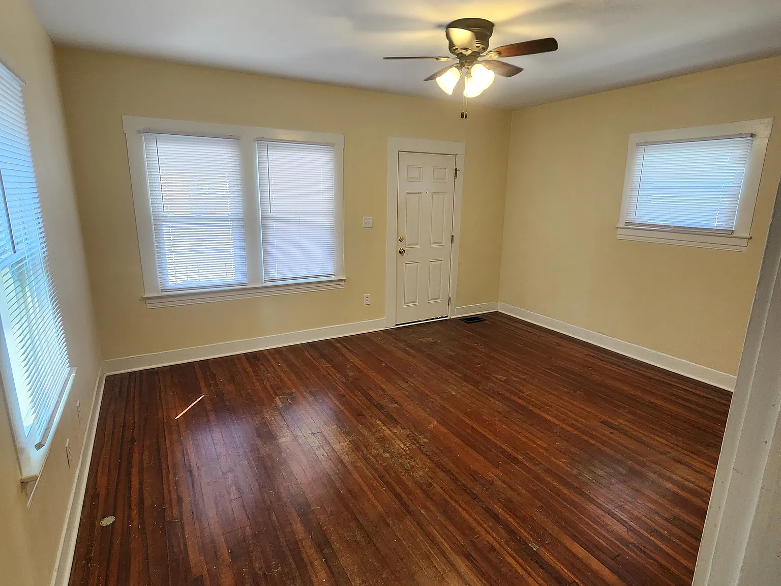 1 bed, 760 sqft, $900 — Photo 4