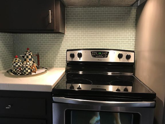 5th image of 423 N Elena Ave APT 3