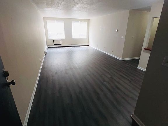 2nd image of 57 Huntington St #2B