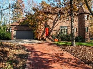 4010 Banoak St, High Point, NC 27265