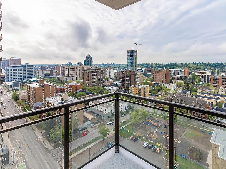 1118 12th Ave SW #1706 — Photo 18