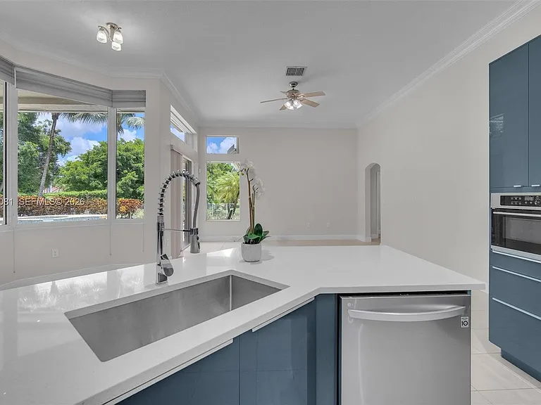 16310 Paddock Ln — Photo 30