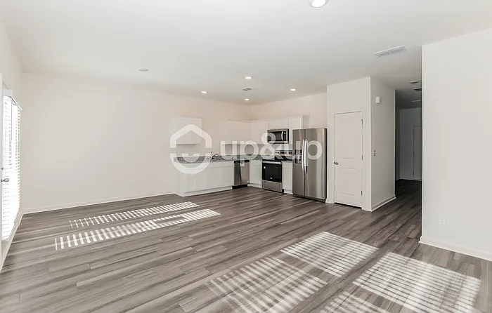 110 Rydal Way — Photo 6