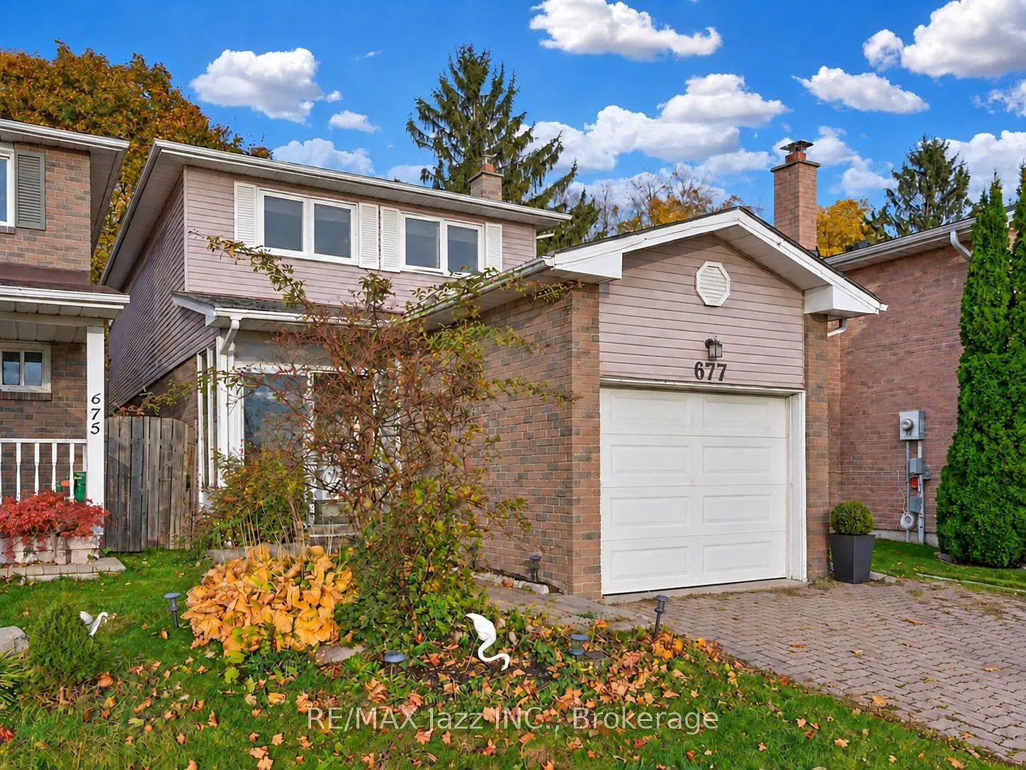 4 bed, $2,990 — Photo 1