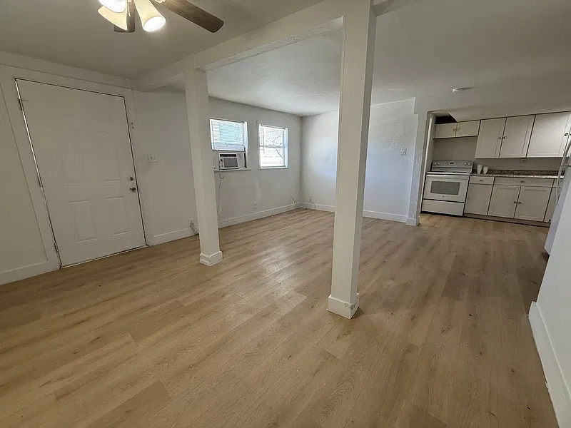 2 bed, 1.0 bath, 600 sqft, $1,200 — Photo 1