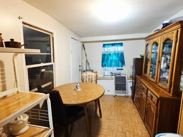 819 27th Street image 6 of 12