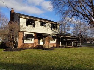 3498 Tall Oaks Ln, Youngstown, OH