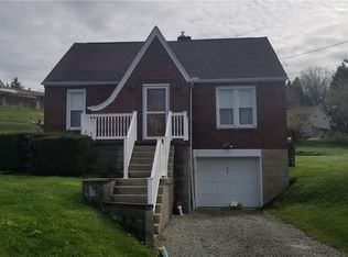 23 Millersdale Rd, Jeannette, PA 15644