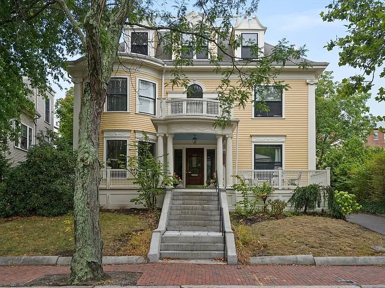 340 Harvard St #B — Photo 13