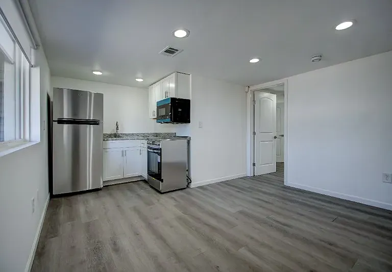 2608 S Laurel St #1 — Photo 6
