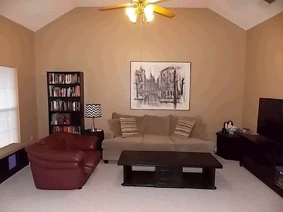 2nd image of 5511 Ginners Dr