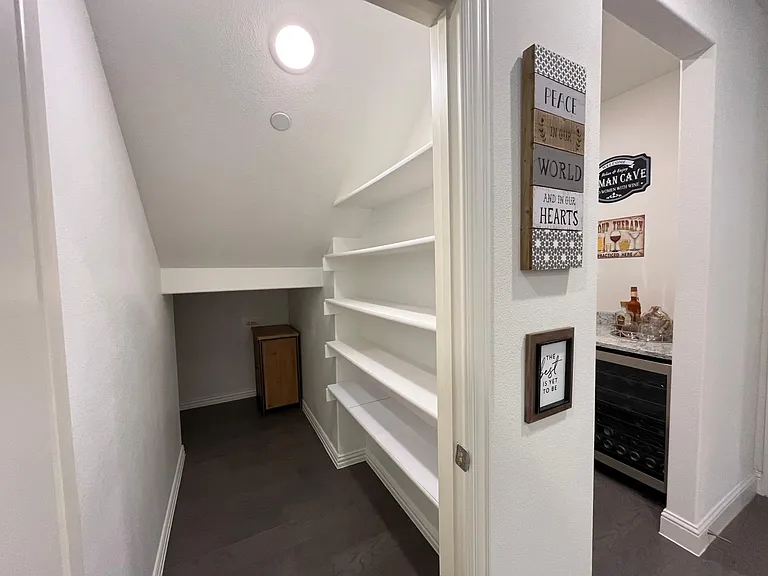 walk in pantry