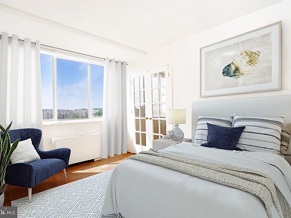 3rd image of 10401 Grosvenor Pl APT 1308