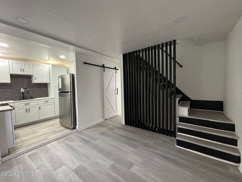 1st image of 309 W 2nd St