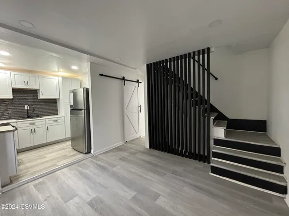 309 W 2nd St, Mount Carmel, PA 17851