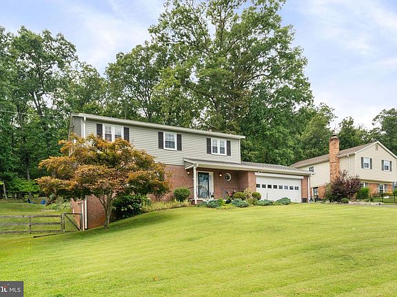 2nd image of 6622 Kelly Rd