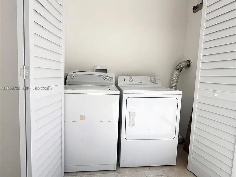 3770 SW 59th Ter #53 — Photo 6