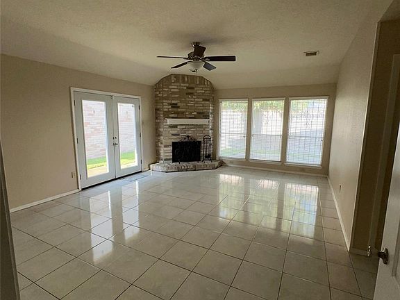 5th image of 9115 Kindlewood Dr