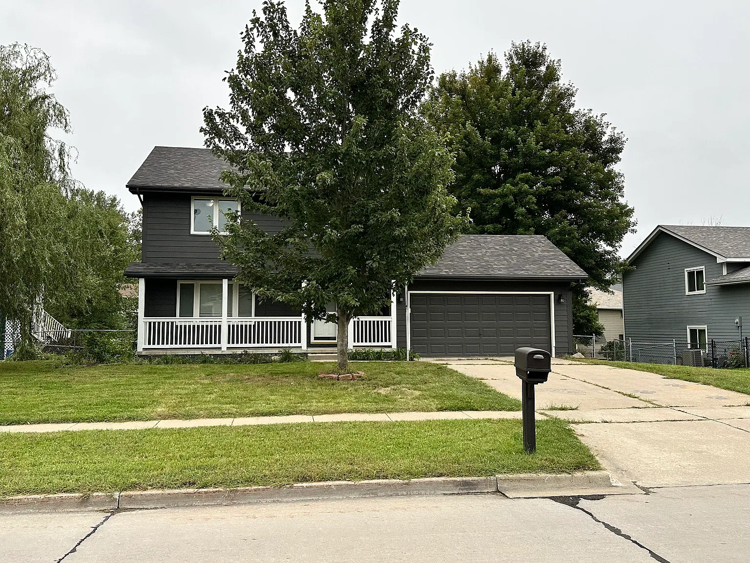 4 bed, 1432 sqft, $2,000 — Photo 3