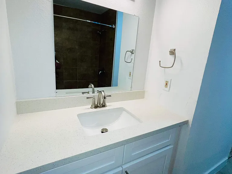 The Vue — Photo 17