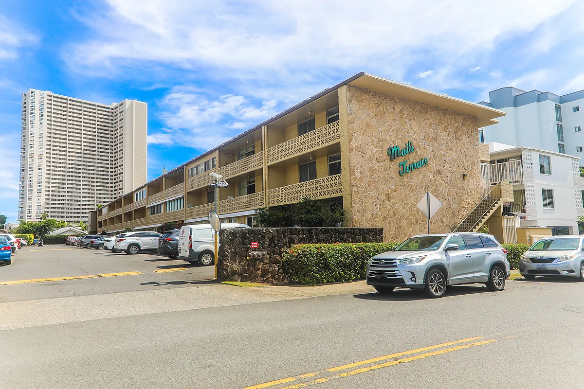 Building Photo - 1323 Makiki St #104