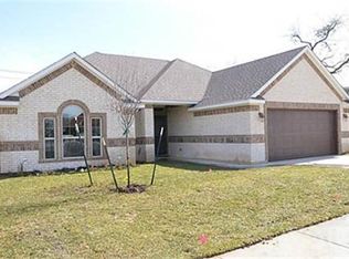 312 Village Pkwy, Crowley, TX 76036